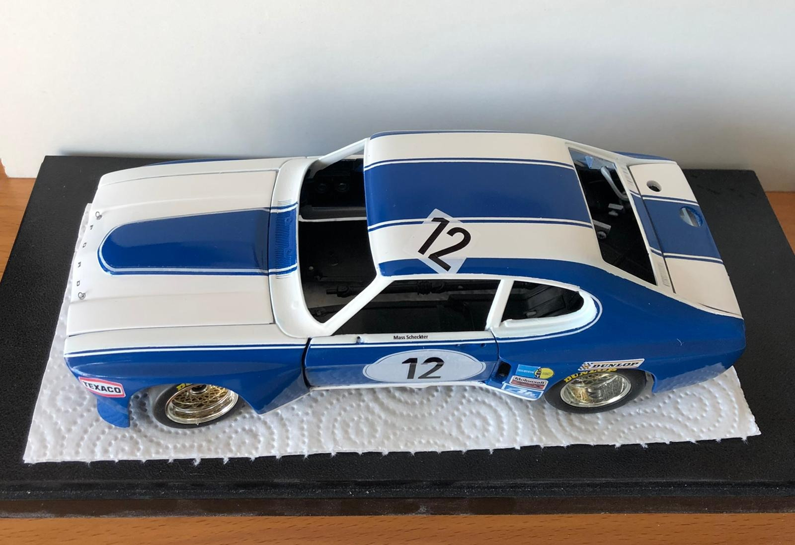Decal weiss 001